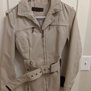 Zara woman crop trench
